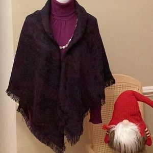 2/$20 Laura Borghese acrylic wool like 52” square scarf/wrap